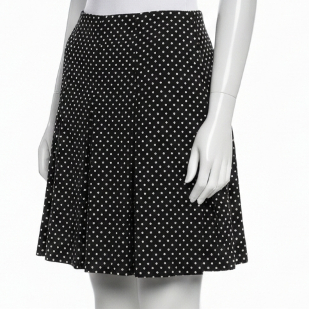 Boutique Jacob Skirt - Black & White Polka Dot Box Pleated Size Small 18" Long